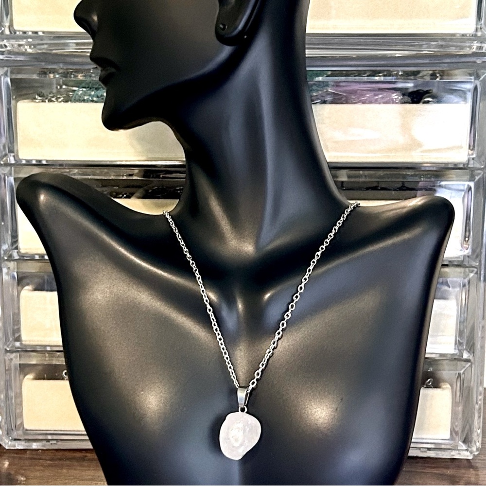 Handmade Pink Quartz Gemstone Necklace! New in Box!